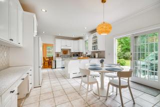 Serene Hudson Valley Escape with Pool and Grill - Carmel - 5