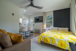 Senda Suite - Riverview - 0