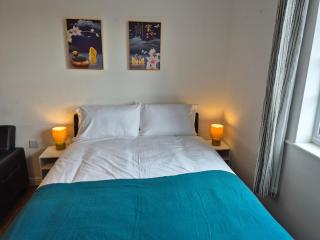 Cosy Home with 2 double bedrooms in Durham free parking - 0