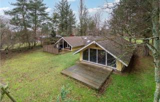 Lovely Home In Aakirkeby With Kitchen - 8