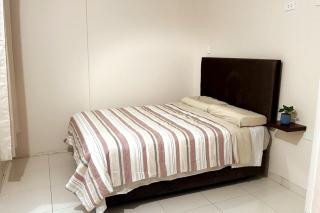 Duplex amplio en Urb San Isidro - Ica - 8