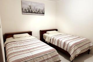 Duplex amplio en Urb San Isidro - Ica - 5