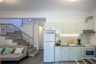 Hillside Hideaway - 1