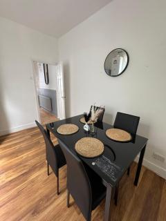 Tranquil 4BR in Portsmouth - 3