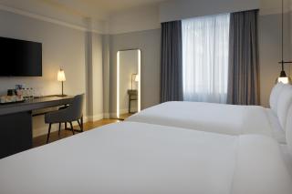 The Queens Hotel - Leeds - 6