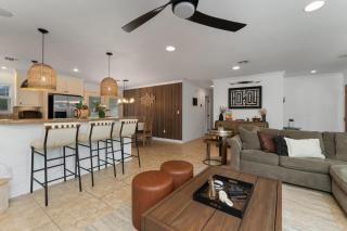 Porch & Pour - Hot Tub & Fire Pit - Fredericksburg - 0