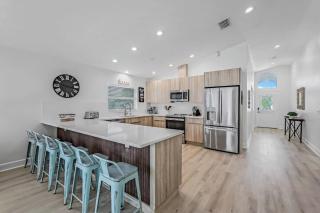 Vanderbilt Beach House-95th - Naples - 3