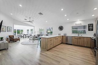 Vanderbilt Beach House-95th - Naples - 2