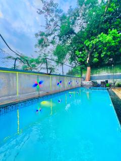 Mannat villa - The Dream Stays ll Big Pvt Pool ll 2Ac Rooms ll Mountain view - Lonavala - 0