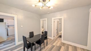 Utica Comfort Apartment - Utica - 4