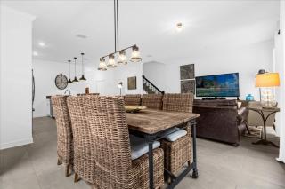 5 Bedrooms 4 Bathrooms Storey Lake 2437 Rt - 9