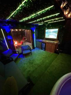 Woodland Escapes Glamping - Utopia - 4