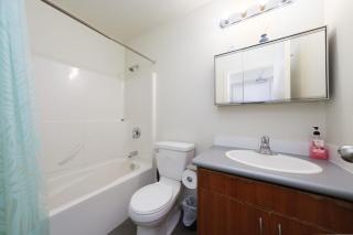 Heart of Vancouver Cozy Comfort Apartment - Vancouver - 8