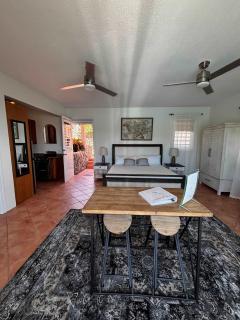 Cottage at Oceanfront Villa with Pool - - 7