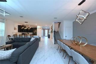 8 Bedrooms 5 Bathrooms Storey Lake 2770 Ow - 9