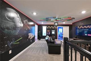 8 Bedrooms 5 Bathrooms Storey Lake 2770 Ow - 2