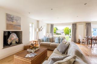 Family friendly Beach House - a skip to the water! - West Wittering - 2