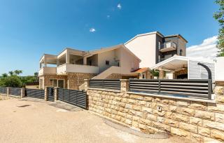 Lovely Apartment In Maslenica With Wifi - 3