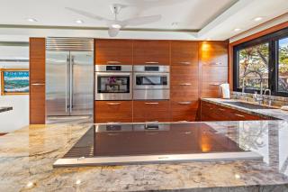 Puamana 185-4, Luxury 2 bdrm 2 5 baths - 1