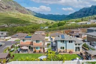 The Hideouts Two Next-door Homes - Waianae - 9