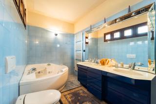 Luxury Villa with Swimming Pool - Free Parking & WiFi - Villafalletto - 2