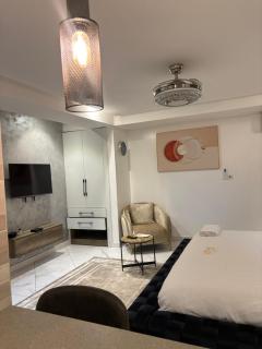 Studio apartment with balcony - Accra - 7