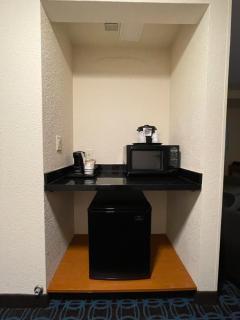 Fairfield by Marriott Inn & Suites Melbourne West/Palm Bay - Melbourne - 2