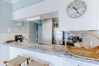 Beautiful Third-Floor Home in Oceanfront Complex w/Shared Pools & Hot Tubs - 2