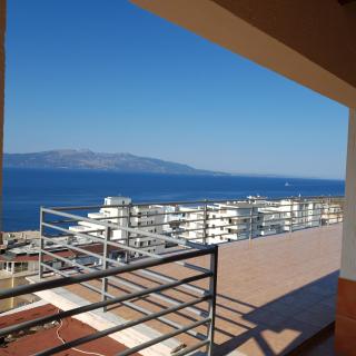 Lumturie's 360 Sea View Apartment - Saranda - 9