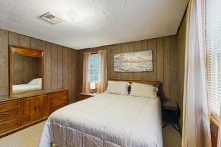 The Rootskeller - Oak Bluffs - 1