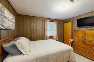The Rootskeller - Oak Bluffs - 2