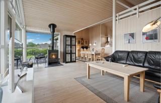 Awesome Home In Sydals With Kitchen - Sarup - 8