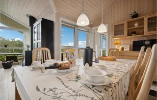 Awesome Home In Sydals With Kitchen - Sarup - 7