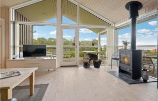 Awesome Home In Sydals With Kitchen - Sarup - 2