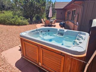 Sedona Retreat with Hot Tub and Views fro Family - Sedona - 0