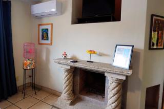 Enjoy AC in Our Guest Room at Inn Ajijic - Ajijic - 7