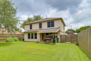 7 Mi to Downtown Baytown Spacious Home with Yard - Baytown - 8