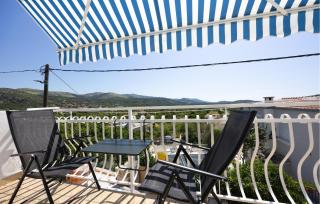 2 Bedroom Amazing Apartment In Gustirna - Gustirna - 9