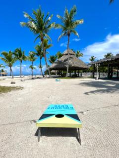 Coconut Cove Resort & Marina - 4