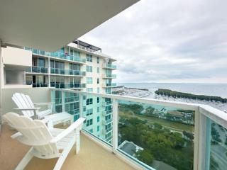 Miami top stay is nearly sold - 5