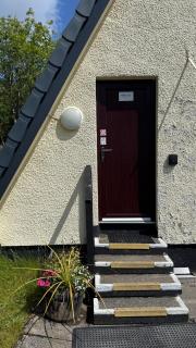 1 Bedroom Cabin with Mountain & Loch Views - Quiet Location between Glencoe & Ben Nevis - Corran - 9