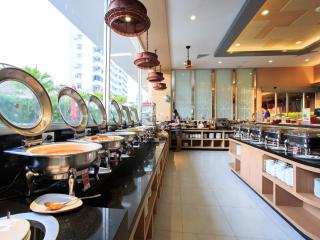 Ramada by Wyndham Phuket Deevana - 3