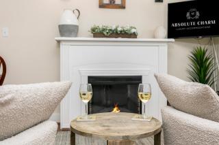 Main Street Retreat #14 - King Bed, On Main St, Shared Hot Tub & Pool - Fredericksburg - 7