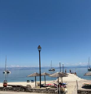 Eros Beach Hotel - Benitses - 2