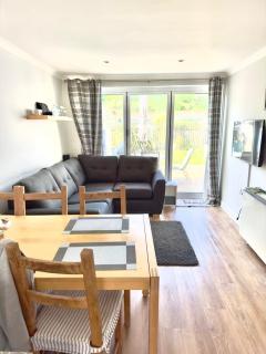 Polzeath beach and shops just steps away ! - Polzeath - 9