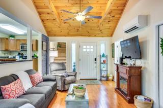 10 Mi to Sugar Mtn Bluebird Cottage in Newland - 8