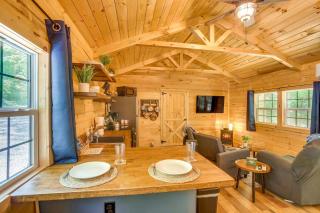 1 Mi to Dale Hollow Lake Rustic Cabin with Deck - Byrdstown - 3
