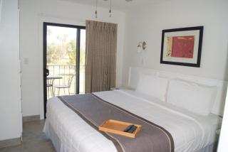 217 Fully Furnished 1BR Suite-Outdoor Pool - Scottsdale - 4