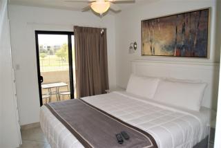 135 Fully Furnished, amenities galore - Scottsdale - 5