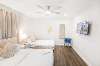 Exotic home 2bed 1bath by sdstay - 1